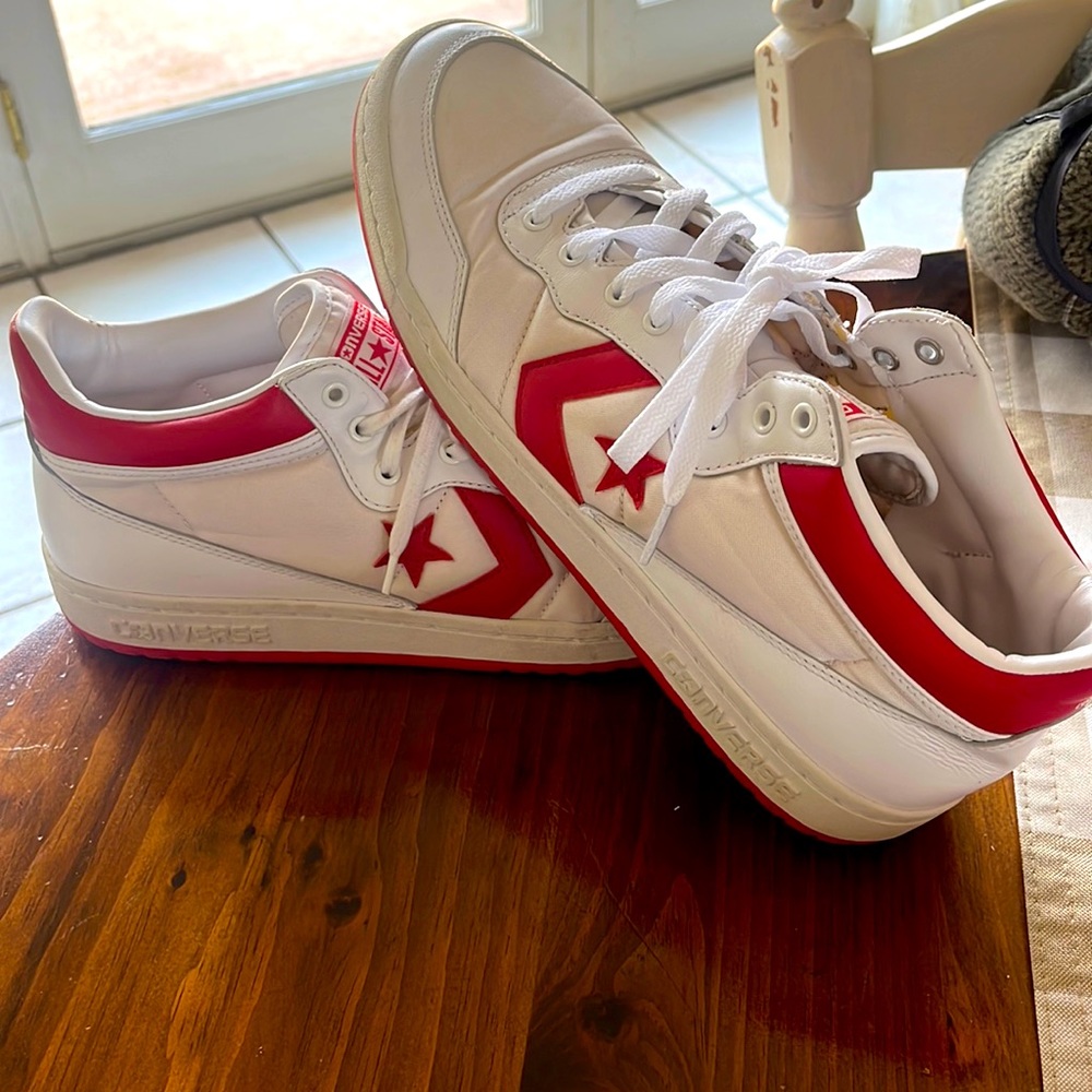 Men’s converse retro size 11 hardly worn